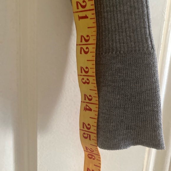 GREY TURTLENECK TOP - Picture 5 of 6